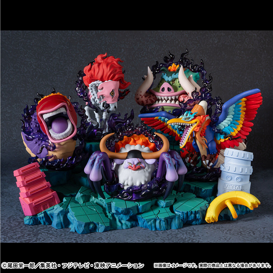 Bandai One Piece WCF PREMIUM Monkey D. Luffy VS Five Elders