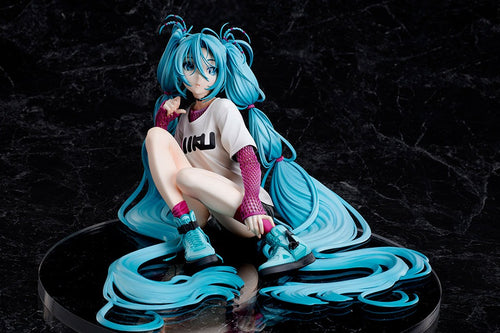 Hatsune Miku x Mai Yoneyama The Latest Street Style 