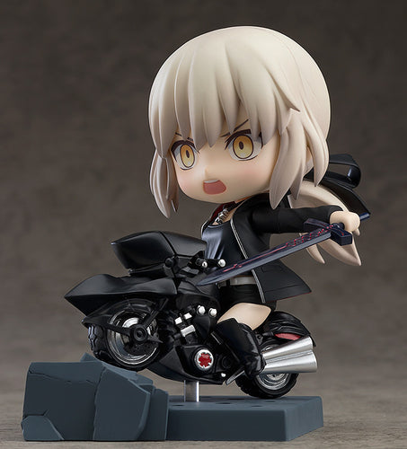 Nendo Saber/Altria Pendragon (Alter) Shinjuku Ver. & Cuirassier Noir