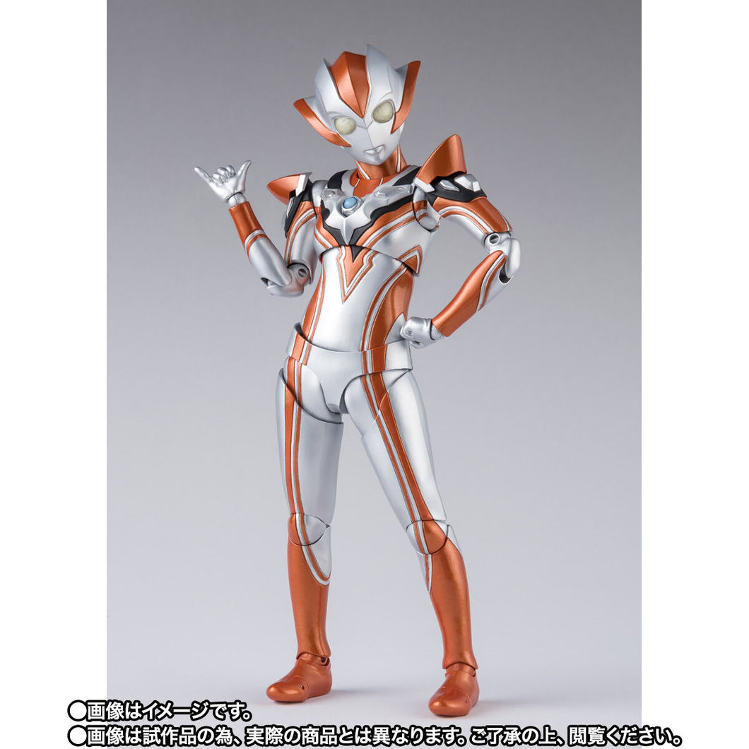 Bandai SHF Ultrawoman Grigio